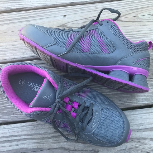 danskin running shoes